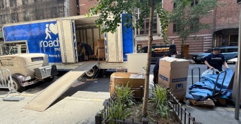 Thumbnail photo by Julie Banderas of Roadway Moving