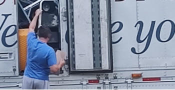 Thumbnail photo by Tracy Williams of US Moving Enterprises Inc