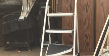 Second thumbnail photo by Brian Mackay of Canadian National Van Lines