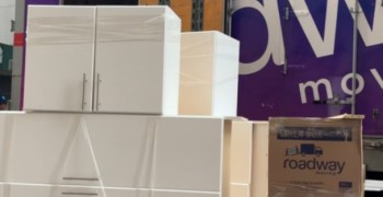 Thumbnail photo by Yaya Publicity of Roadway Moving