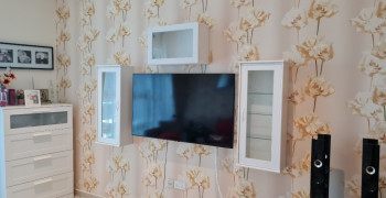 Second thumbnail photo by Prasenjit Paul of Discount Movers