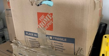Second thumbnail photo by Sunshine Andhoney of Movers on Duty