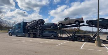 Second thumbnail photo by Kevin Liang of Sonic auto transport