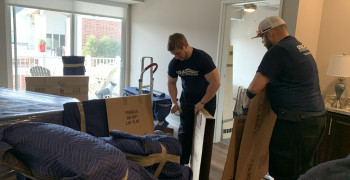 Thumbnail photo by Carlos Rodriguez of USA Family Moving