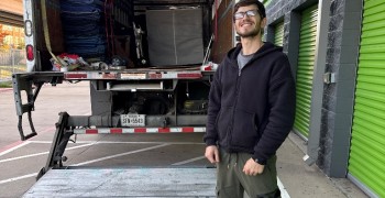 Thumbnail photo by Jamie Hartanto of Safe Ship Moving Services