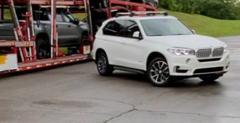 Thumbnail photo by Donna Adams Parkinson of Montway Auto Transport