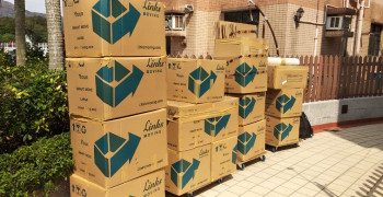 Thumbnail photo by Anna Noh of Links Moving