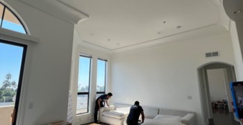 Thumbnail photo by Alexa Jay of Roadway Moving