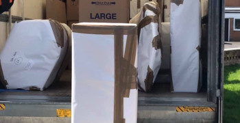 Thumbnail photo by Ian G of PSS International Removals