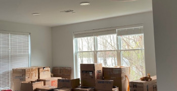 Thumbnail photo by Marcel Stanek of Enterprise Moving