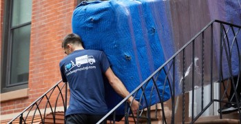 Second thumbnail photo by Emma Trim of Roadway Moving