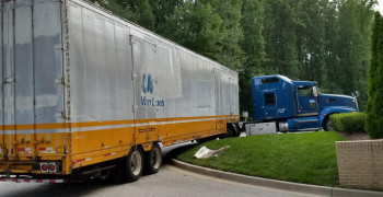 Thumbnail photo by Debra B of Condor Moving Systems