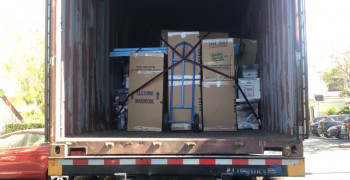 Second thumbnail photo by Dave Sole of SDC International Shipping