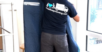 Second thumbnail photo by Liz Hernandez of Roadway Moving