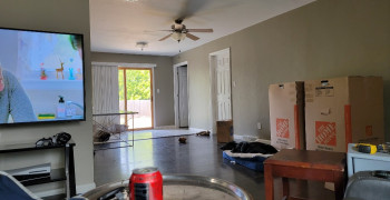 Thumbnail photo by Jae Randles of Safe Ship Moving Services