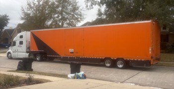 Second thumbnail photo by Robert Pullis of Jackson Movers