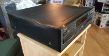 Second thumbnail photo by Daniel Carpenter of Golden Glove Movers