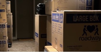 Thumbnail photo by Angel Zheng of Roadway Moving