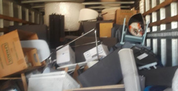 Second thumbnail photo by Jenny Jeong of Geo Van Lines