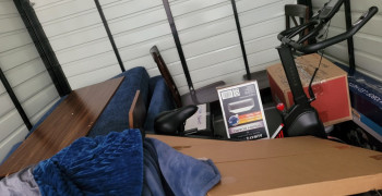 Second thumbnail photo by Nequisha Adams of Simple Moving Labor