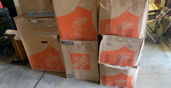 Second thumbnail photo by Michelle Cortisse of Hawaiian Moving Pros