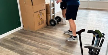 Second thumbnail photo by Jan Morgan of Muscular Moving Men