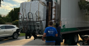 Thumbnail photo by Gregory Huntington of 24/7 Logistic Services