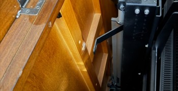Thumbnail photo by Leslie Gayle Hausman of Howards Vanlines inc