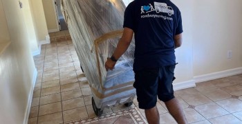 Second thumbnail photo by Ugo Mozie Ii of Roadway Moving