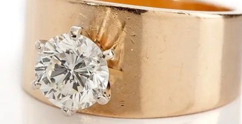 Second thumbnail photo by Francesca Scardino of SDC International Shipping