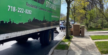 Thumbnail photo by Antonino Sciortino of Dumbo Moving and Storage