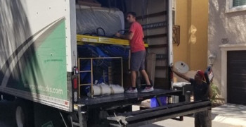 Thumbnail photo by Heidi Flatebo of US Pro Moving and Logistics LLC