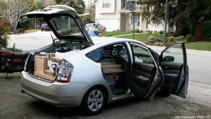 How to pack a car for moving