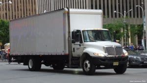 How much does it cost to hire a rental truck