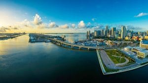 Make sure you know all the pros and cons of moving to Florida before you decide to relocate there.