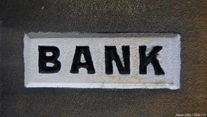 How to switch banks when moving out of state