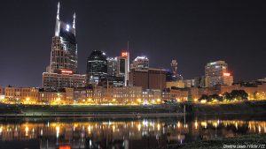 How much do movers cost in Nashville?